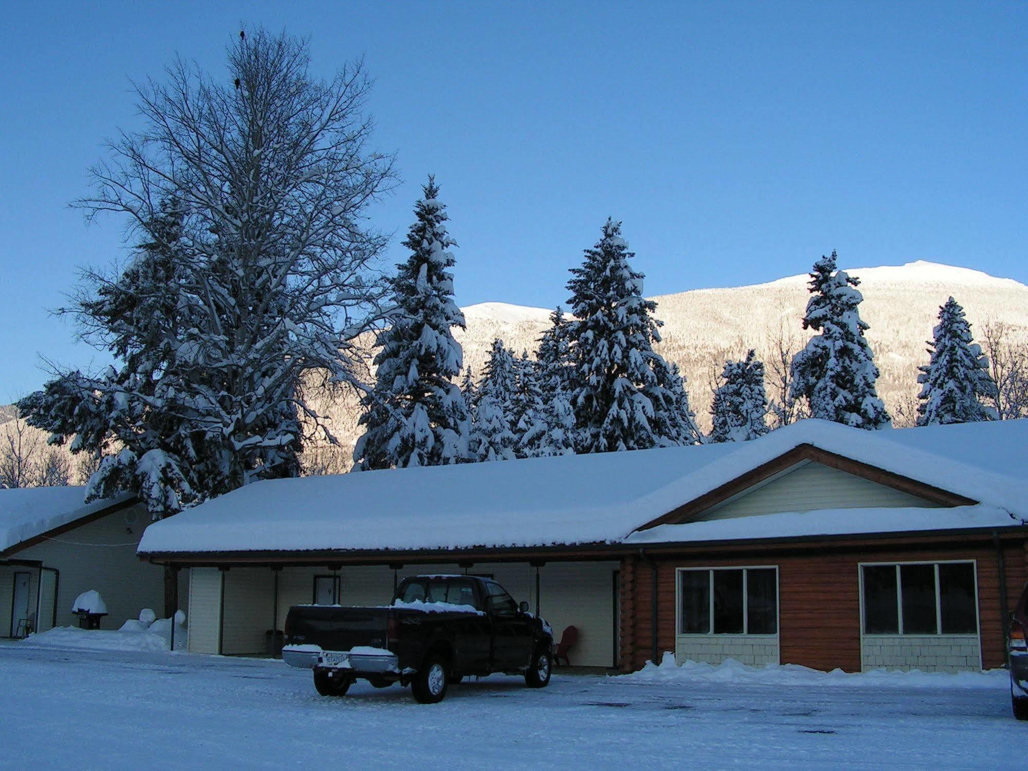 Bell Mountain Motel Mcbride ภายนอก รูปภาพ