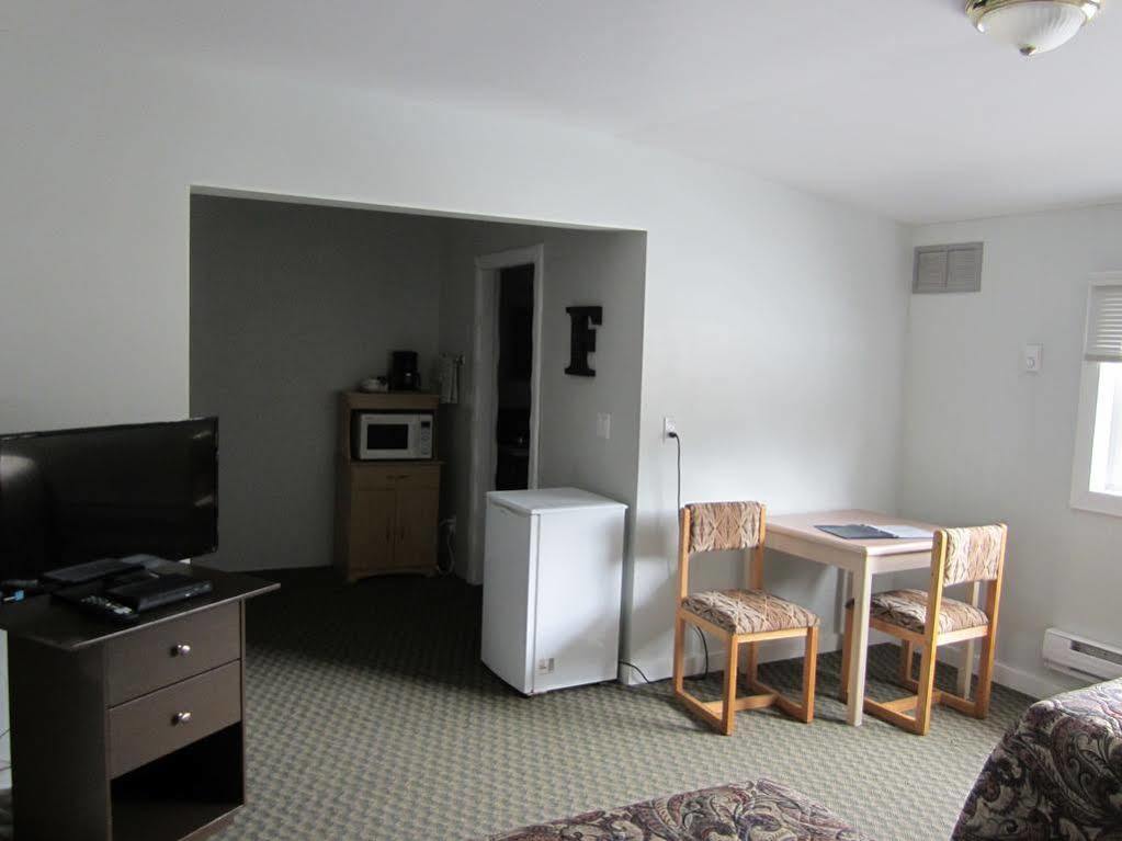 Bell Mountain Motel Mcbride ภายนอก รูปภาพ